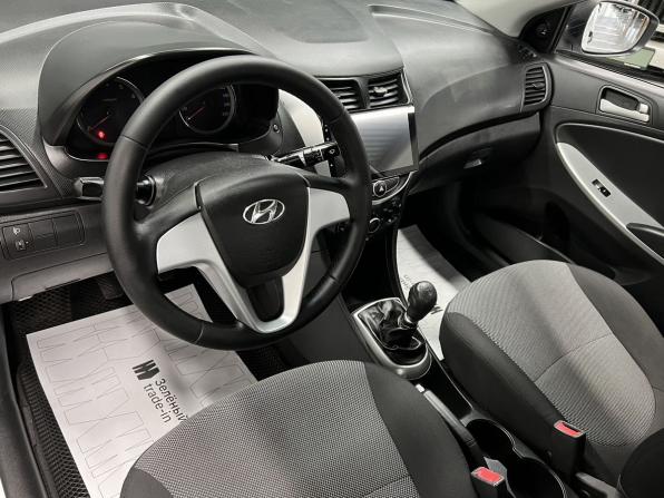 Hyundai Solaris I с пробегом 2013 года, цена 610 000 рублей, 262900 км, седан, Автокод Объявления