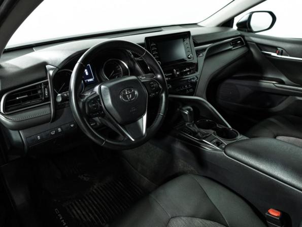 Toyota Camry VIII (XV70) Рестайлинг с пробегом 2021 года, цена 2 899 700 рублей, 61626 км, седан, Автокод Объявления