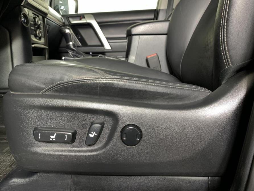 Toyota Land Cruiser Prado 150 Series Рестайлинг 2 Москва  - изображение 16