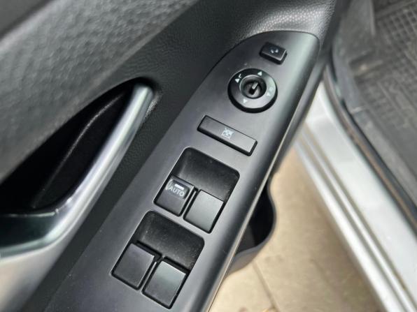 Kia Venga I с пробегом 2011 года, цена 760 000 рублей, 171595 км, минивэн, Автокод Объявления