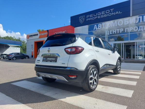 Renault Kaptur I с пробегом 2016 года, цена 1 560 000 рублей, 134745 км, внедорожник, Автокод Объявления