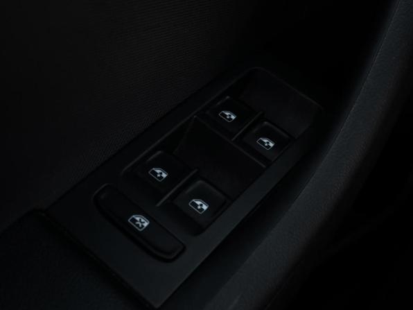 Volkswagen Polo VI с пробегом 2022 года, цена 1 550 000 рублей, 94103 км, лифтбек, Автокод Объявления