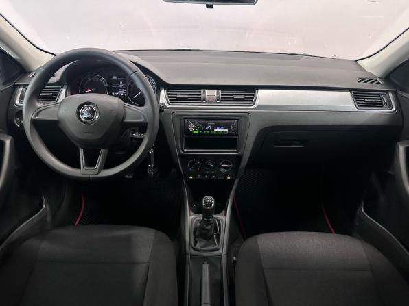 Skoda Rapid I Рестайлинг с пробегом 2019 года, цена 1 030 000 рублей, 175293 км, лифтбек, Автокод Объявления
