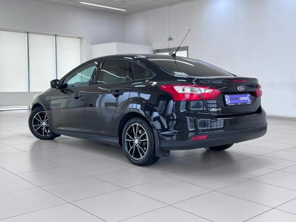 Ford Focus III с пробегом 2013 года, цена 680 000 рублей, 176956 км, седан, Автокод Объявления