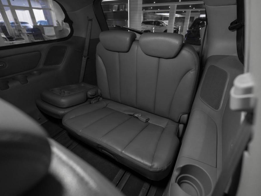 Kia Carnival II Москва  - изображение 14