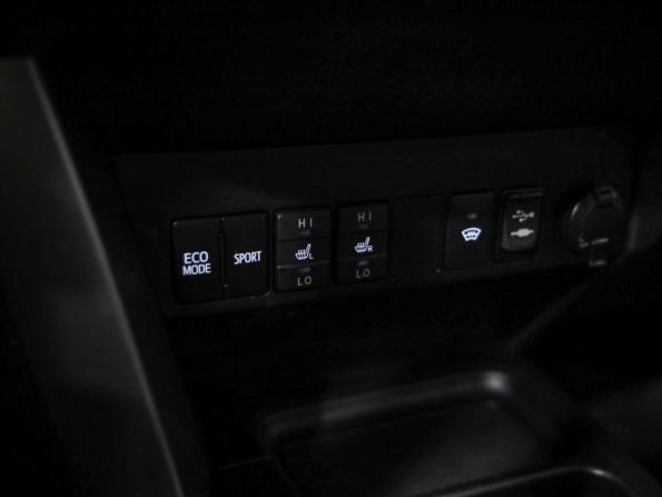 Toyota RAV4 IV (XA40) Рестайлинг с пробегом 2016 года, цена 2 759 000 рублей, 108861 км, внедорожник, Автокод Объявления