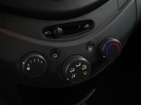 Chevrolet Spark III с пробегом 2013 года, цена 610 000 рублей, 122095 км, хэтчбек, Автокод Объявления