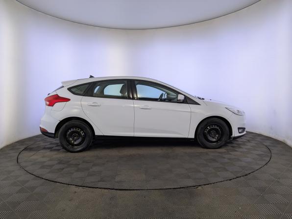 Ford Focus III Рестайлинг с пробегом 2018 года, цена 1 120 000 рублей, 118079 км, хэтчбек, Автокод Объявления