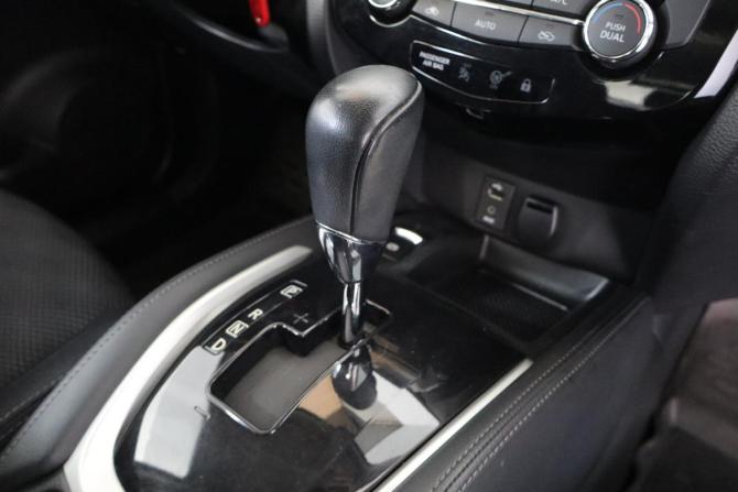 Nissan Qashqai II с пробегом 2016 года, цена 1 499 000 рублей, 94000 км, внедорожник, Автокод Объявления