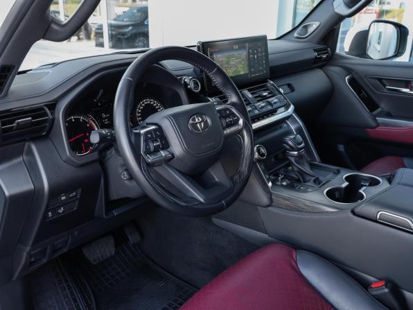 Toyota Land Cruiser 300 Series с пробегом 2021 года, цена 8 498 000 рублей, 76253 км, внедорожник, Автокод Объявления