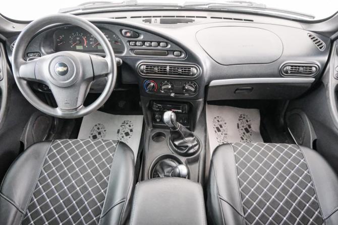 Chevrolet Niva I Рестайлинг с пробегом 2015 года, цена 629 000 рублей, 165000 км, внедорожник, Автокод Объявления