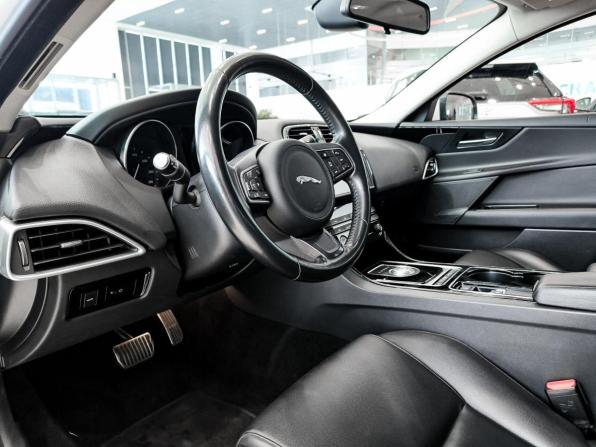 Jaguar XE I с пробегом 2016 года, цена 1 850 000 рублей, 88105 км, седан, Автокод Объявления