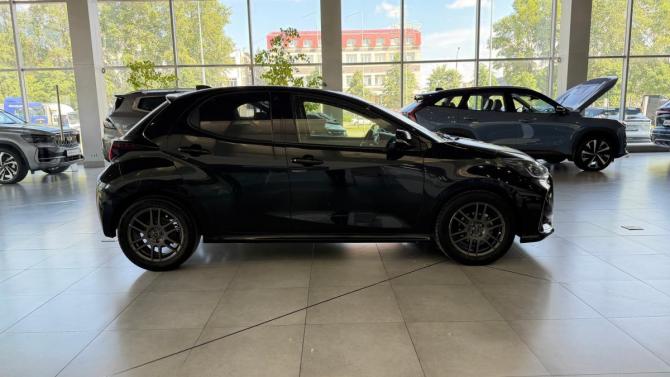 Toyota Yaris IV с пробегом 2020 года, цена 1 045 000 рублей, 93000 км, хэтчбек, Автокод Объявления