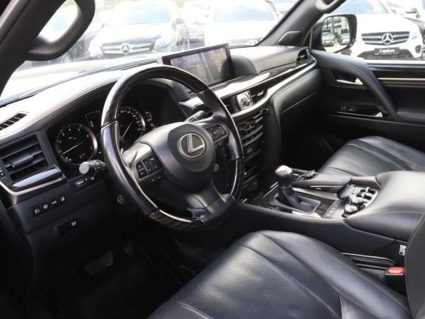 Lexus LX III Рестайлинг 2 с пробегом 2019 года, цена 9 800 000 рублей, 75270 км, внедорожник, Автокод Объявления