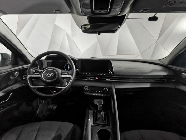 Hyundai Elantra VII (CN7) с пробегом 2023 года, цена 1 699 150 рублей, 52391 км, седан, Автокод Объявления