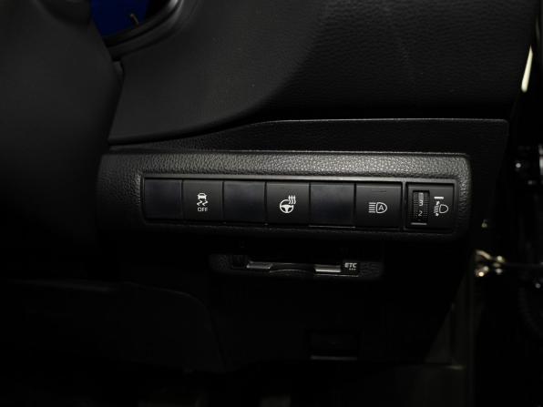 Toyota Corolla XII (E210) с пробегом 2019 года, цена 1 900 000 рублей, 126400 км, универсал, Автокод Объявления