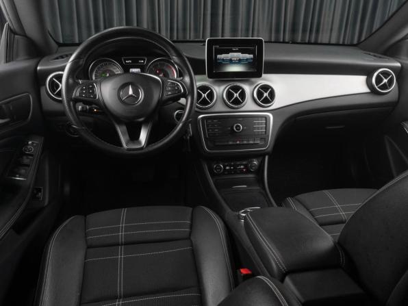 Mercedes-Benz CLA I (C117 X117) с пробегом 2015 года, цена 1 890 000 рублей, 128055 км, седан, Автокод Объявления