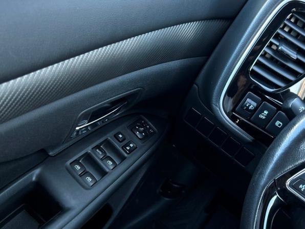 Mitsubishi Outlander III Рестайлинг 2 с пробегом 2018 года, цена 1 819 600 рублей, 152066 км, внедорожник, Автокод Объявления