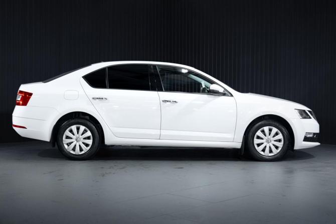 Skoda Octavia III (A7) Рестайлинг с пробегом 2020 года, цена 1 449 000 рублей, 191906 км, лифтбек, Автокод Объявления