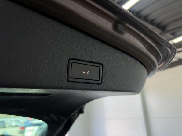 Volkswagen Touareg II с пробегом 2014 года, цена 2 199 000 рублей, 280512 км, внедорожник, Автокод Объявления