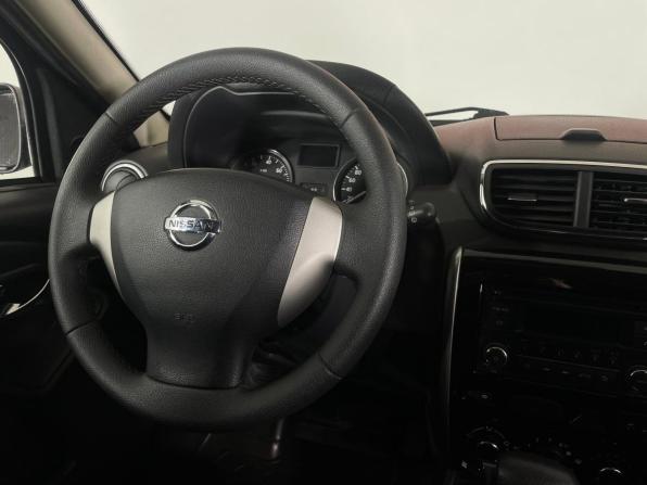 Nissan Terrano III (D10) с пробегом 2015 года, цена 980 000 рублей, 145655 км, внедорожник, Автокод Объявления