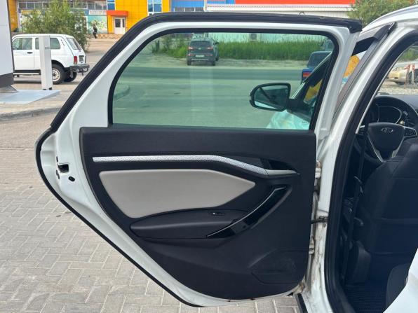 Lada (ВАЗ) Vesta I с пробегом 2019 года, цена 900 000 рублей, 102377 км, универсал, Автокод Объявления