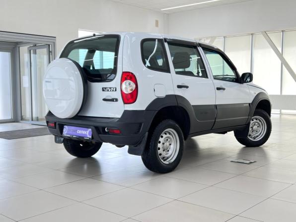 Chevrolet Niva I Рестайлинг с пробегом 2017 года, цена 850 000 рублей, 87104 км, внедорожник, Автокод Объявления