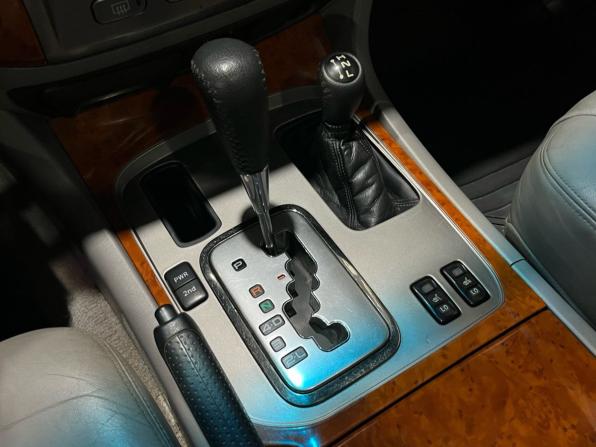 Toyota Land Cruiser 100 Series с пробегом 2002 года, цена 1 697 000 рублей, 325650 км, внедорожник, Автокод Объявления