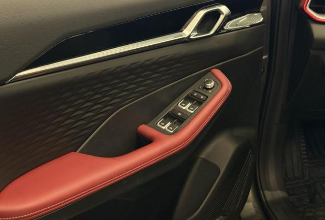 Новый Geely Coolray I Рестайлинг 2 2026 года, цена 2 914 990 рублей, внедорожник, Автокод Объявления
