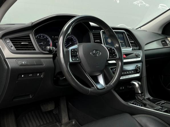 Hyundai Sonata VII (LF) Рестайлинг с пробегом 2018 года, цена 1 768 400 рублей, 106426 км, седан, Автокод Объявления
