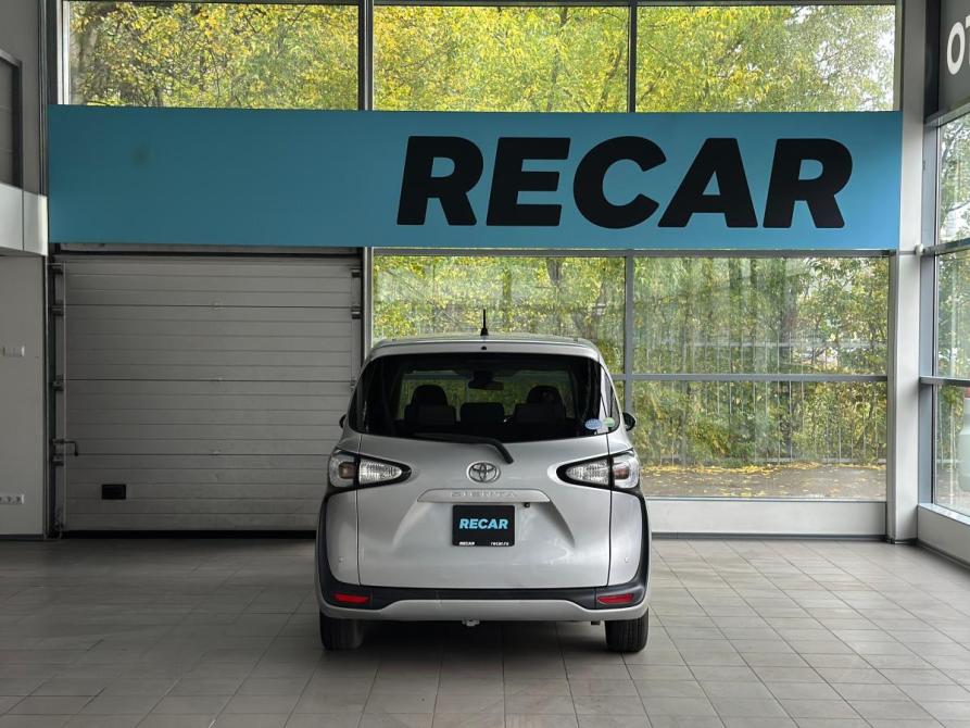 Toyota Sienta II Санкт-Петербург  - изображение 4