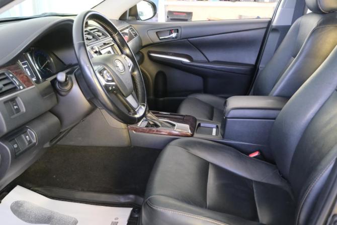 Toyota Camry VII (XV50) Рестайлинг с пробегом 2016 года, цена 1 939 000 рублей, 147000 км, седан, Автокод Объявления