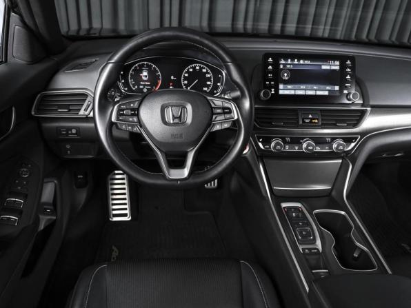 Honda Accord X с пробегом 2018 года, цена 3 449 000 рублей, 46672 км, седан, Автокод Объявления