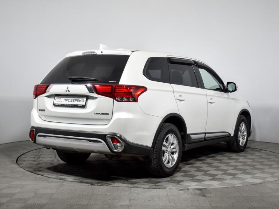Mitsubishi Outlander III Рестайлинг 3 Санкт-Петербург  - изображение 5