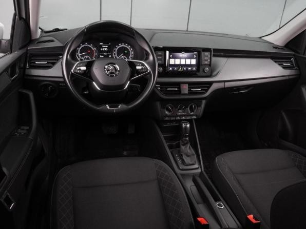 Skoda Rapid II с пробегом 2022 года, цена 1 633 000 рублей, 89789 км, лифтбек, Автокод Объявления