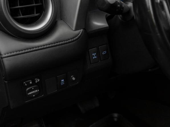 Toyota RAV4 IV (XA40) с пробегом 2013 года, цена 1 675 000 рублей, 217429 км, внедорожник, Автокод Объявления