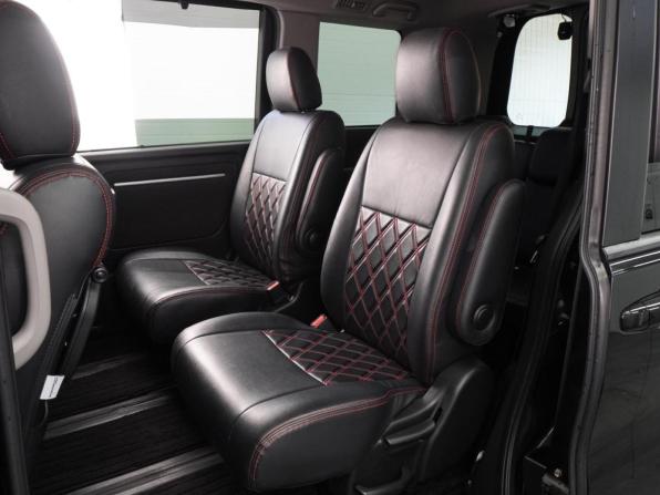 Honda Stepwgn V Рестайлинг с пробегом 2017 года, цена 2 544 000 рублей, 101256 км, минивэн, Автокод Объявления