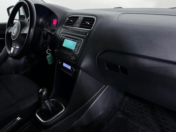Volkswagen Polo V с пробегом 2014 года, цена 845 000 рублей, 150000 км, седан, Автокод Объявления