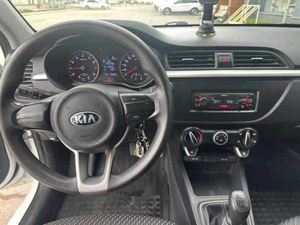 Kia Rio IV с пробегом 2020 года, цена 1 299 000 рублей, 117000 км, седан, Автокод Объявления