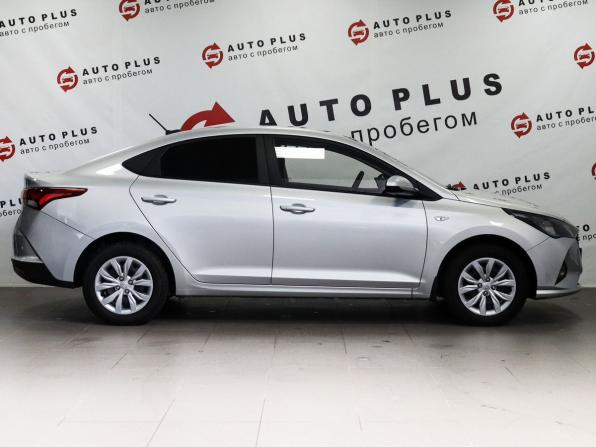 Hyundai Solaris II Рестайлинг с пробегом 2020 года, цена 1 569 000 рублей, 70000 км, седан, Автокод Объявления