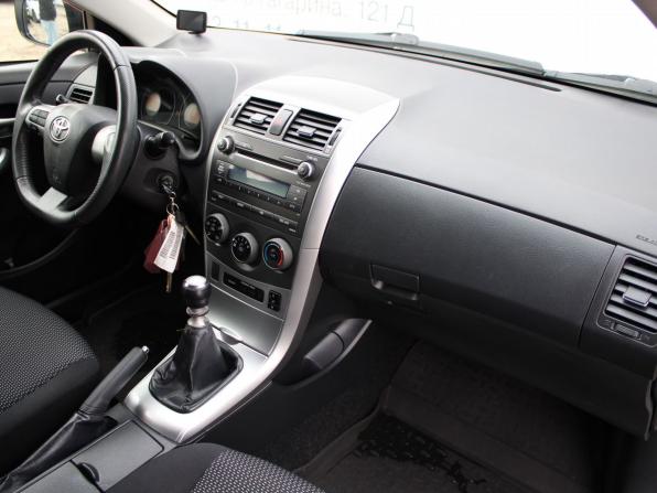 Toyota Corolla X (E140 E150) Рестайлинг с пробегом 2012 года, цена 995 000 рублей, 227558 км, седан, Автокод Объявления