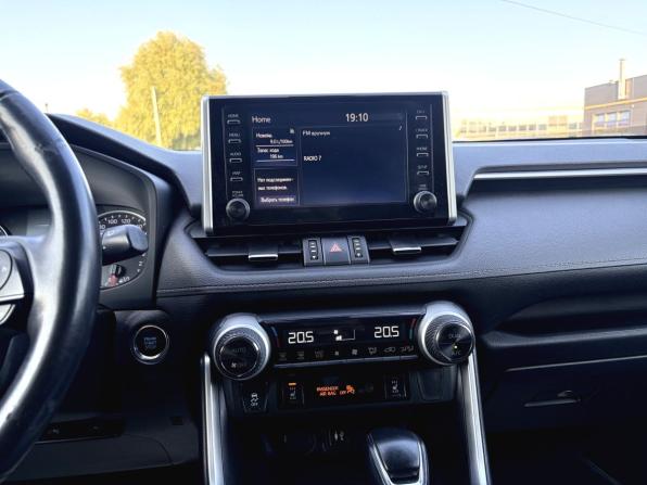 Toyota RAV4 V (XA50) с пробегом 2020 года, цена 2 650 000 рублей, 189000 км, внедорожник, Автокод Объявления