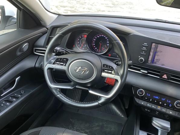 Hyundai Elantra VII (CN7) с пробегом 2021 года, цена 1 665 000 рублей, 147296 км, седан, Автокод Объявления