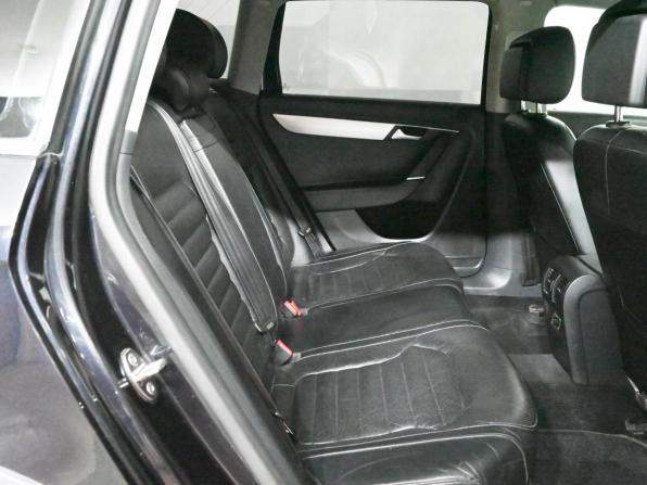 Volkswagen Passat B7 с пробегом 2012 года, цена 1 600 000 рублей, 221161 км, универсал, Автокод Объявления