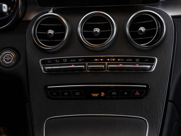 Mercedes-Benz GLC I (X253) Рестайлинг с пробегом 2021 года, цена 5 490 000 рублей, 49700 км, внедорожник, Автокод Объявления