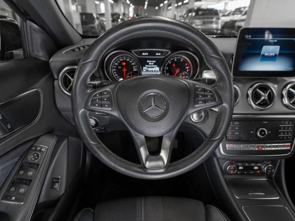 Mercedes-Benz GLA I (X156) Рестайлинг с пробегом 2017 года, цена 2 680 000 рублей, 77492 км, внедорожник, Автокод Объявления