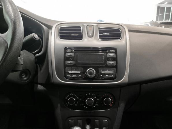 Renault Logan II с пробегом 2014 года, цена 650 000 рублей, 121952 км, седан, Автокод Объявления