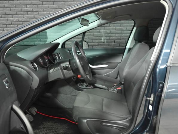 Peugeot 408 I с пробегом 2013 года, цена 615 000 рублей, 129461 км, седан, Автокод Объявления