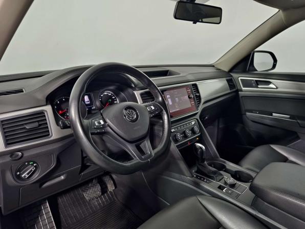Volkswagen Teramont I с пробегом 2018 года, цена 3 150 000 рублей, 107107 км, внедорожник, Автокод Объявления