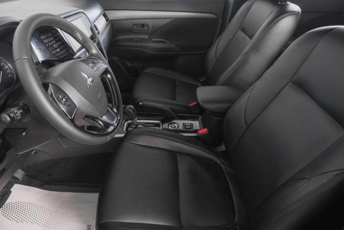 Mitsubishi Outlander III Рестайлинг 2 с пробегом 2018 года, цена 2 329 000 рублей, 115357 км, внедорожник, Автокод Объявления